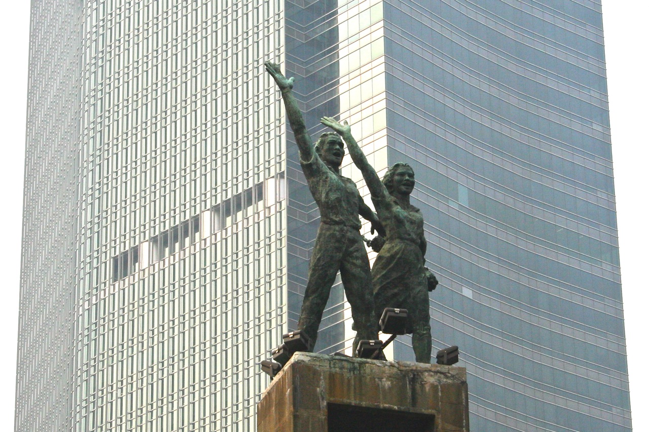 Monumen Jayandaru Dianggap Berhala, Ormas Islam Tuntut Pembongkaran