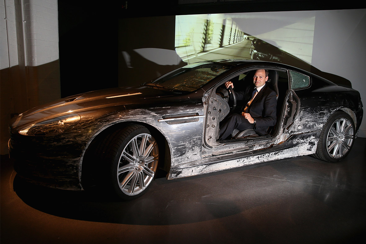 Uniknya Mobil-Mobil James Bond di London Museum