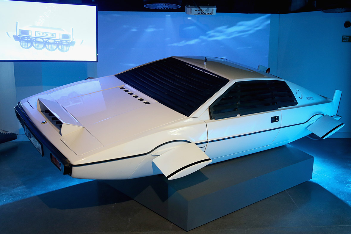 Uniknya Mobil-Mobil James Bond di London Museum