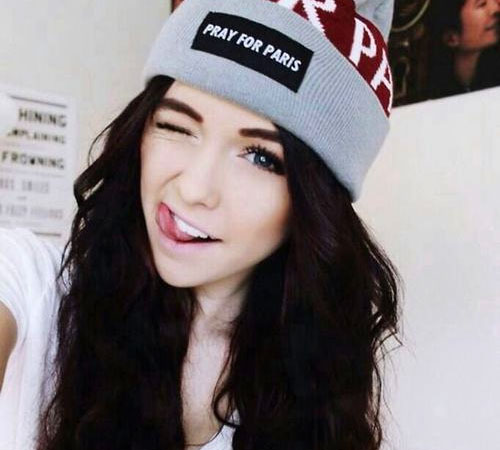 GAYA SELFIE TERPOPULER DI SOSMED