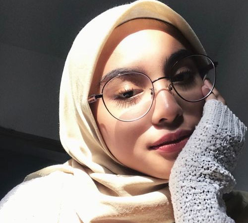 GAYA SELFIE TERPOPULER DI SOSMED