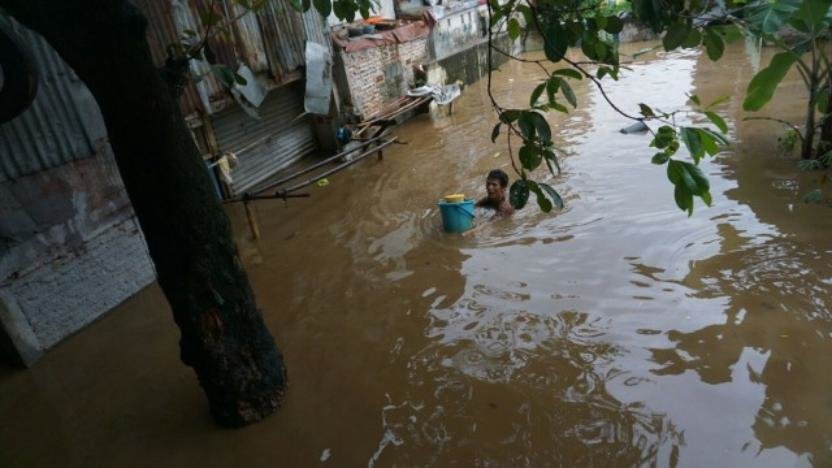 Soal Urusan Banjir Jakarta, Mana yang Lebih Oke Ahok Apa Anies?