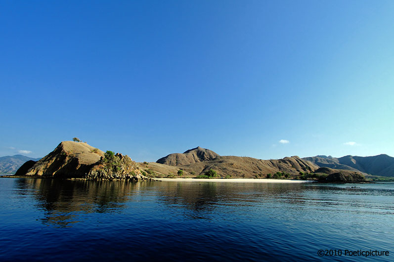 Pilihan Transportasi Menuju Pulau Komodo