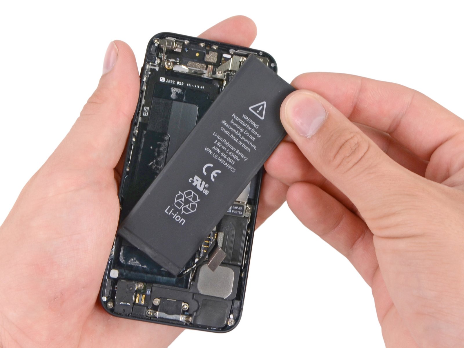 Cara Memperbaiki/Mengganti Battery iPhone mu