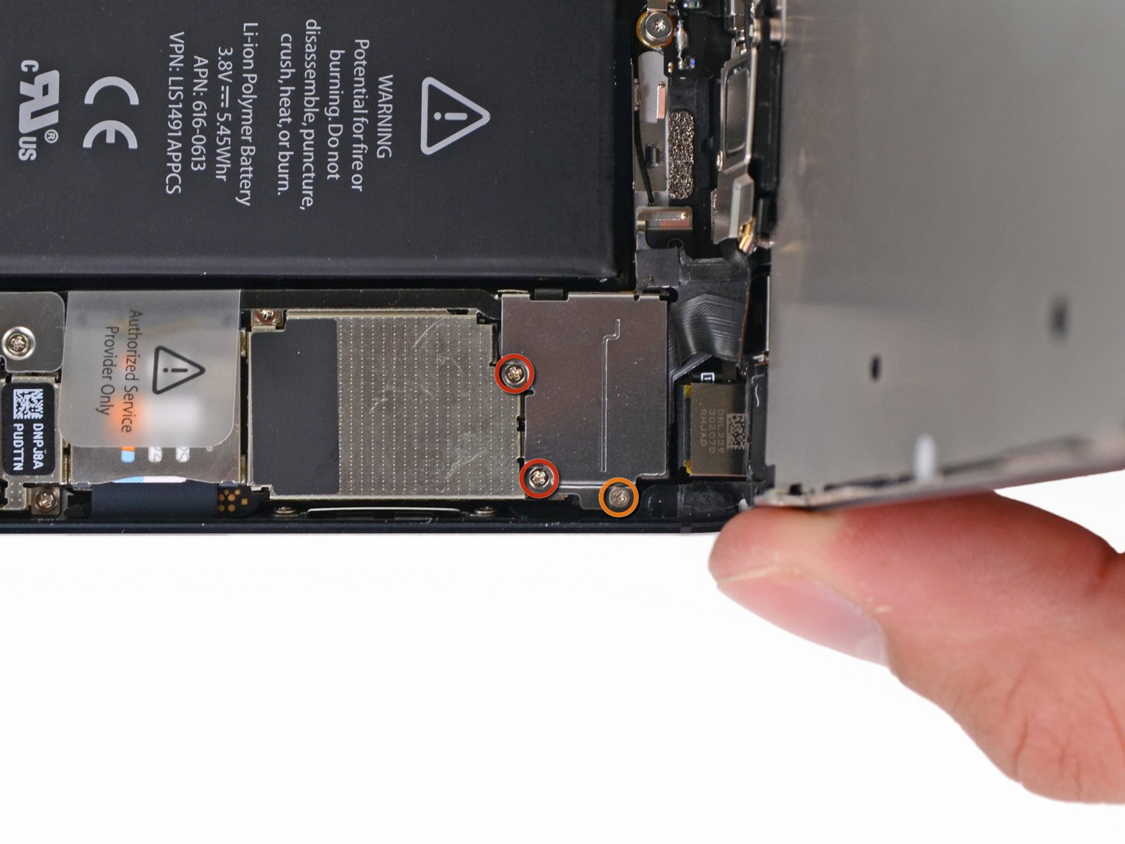 Cara Memperbaiki/Mengganti Battery iPhone mu