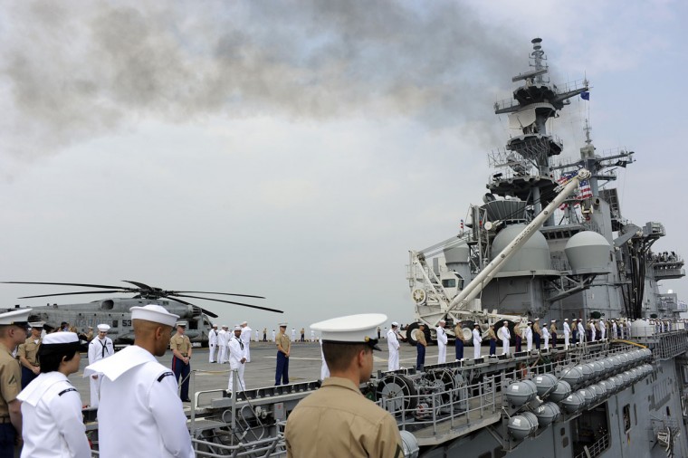 &#91;FOTO-FOTO&#93;PARADE KAPAL FLEET WEEK KE-25 DI AMERIKA