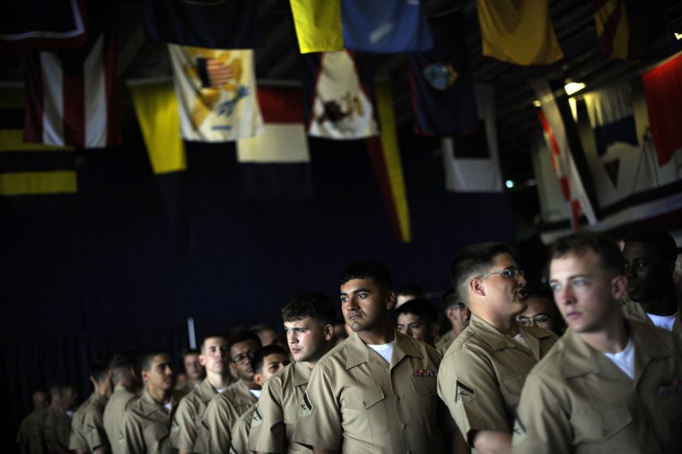 &#91;FOTO-FOTO&#93;PARADE KAPAL FLEET WEEK KE-25 DI AMERIKA
