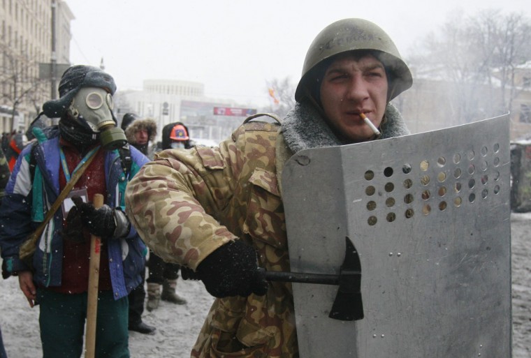 Foto-foto suasan demo di Ukraina