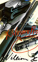 senter-sebagai-alat-beladiri---tactical-flashlight-defense
