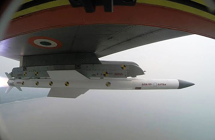 (Kabar Baik) Successful test for the Indian ASTRA BVR missile