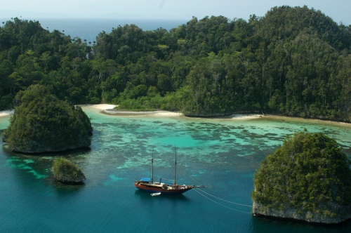 Tempat Wisata Air di Indonesia yang Menarik Perhatian Wisatawan di Seluruh Dunia