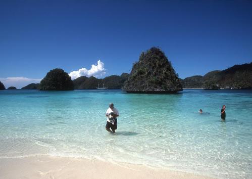 Tempat Wisata Air di Indonesia yang Menarik Perhatian Wisatawan di Seluruh Dunia