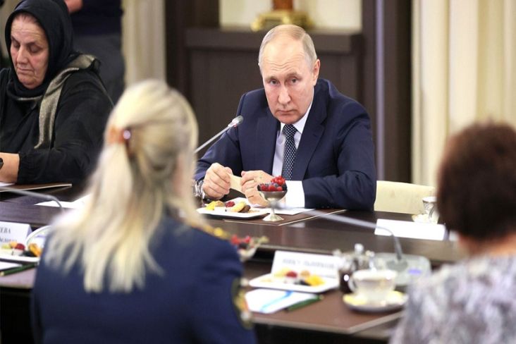 Presiden Vladimir Putin Sebut Perang Ukraina Bisa Dihindari Jika Peristiwa Kudeta Tak