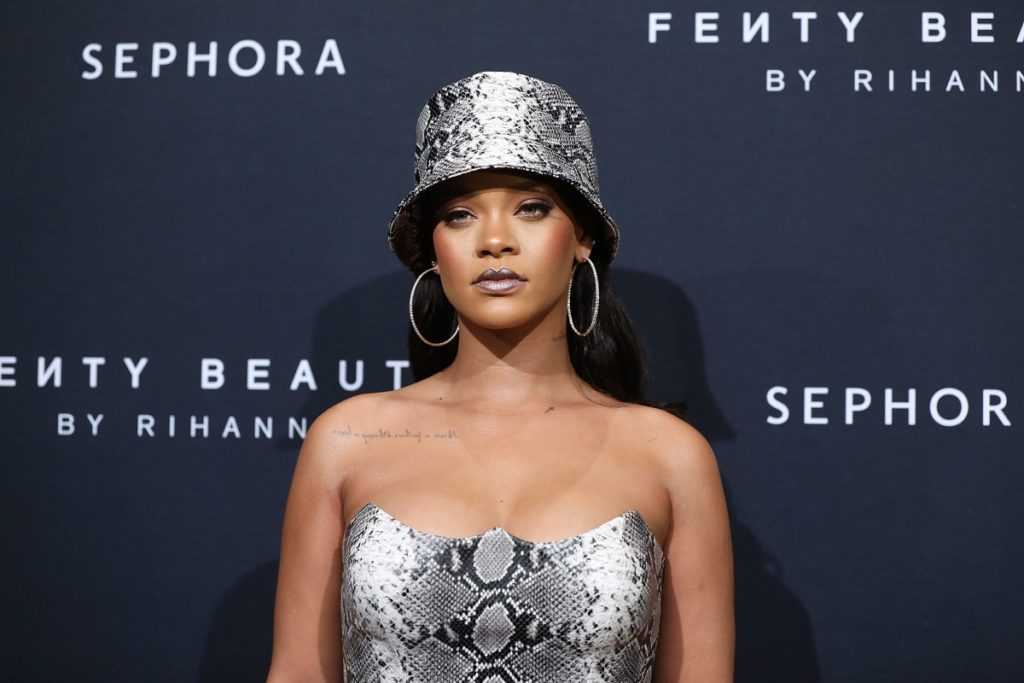 Biografi Rihanna – Karir, Kesuksesan & Kehidupan Pribadi