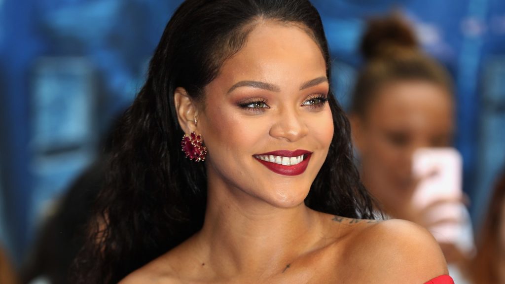 Biografi Rihanna – Karir, Kesuksesan & Kehidupan Pribadi
