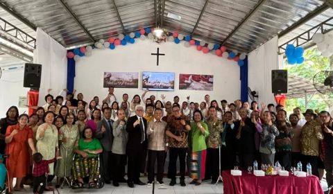 Ratusan Jemaat Desak Pemkot Depok Tidak Gusur Gereja Huria Kristen Indonesia