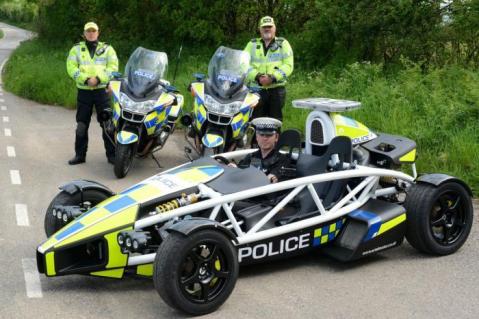 Sepuluh Mobil Polisi Tercepat di Dunia