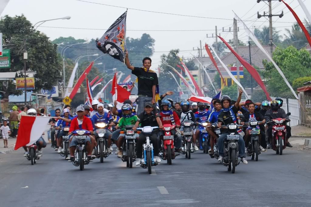 Tips Berpakaian Biar Gak Dibegal ala Haji Lulung