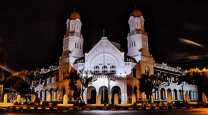 5 Lokasi Favorit Untuk Foto Malam Hari Di Semarang.