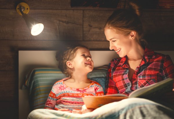 Selalu Rewel Saat Mau tidur? Berikut Tips Jitu Mengatasi Kerewelan Si Kecil!