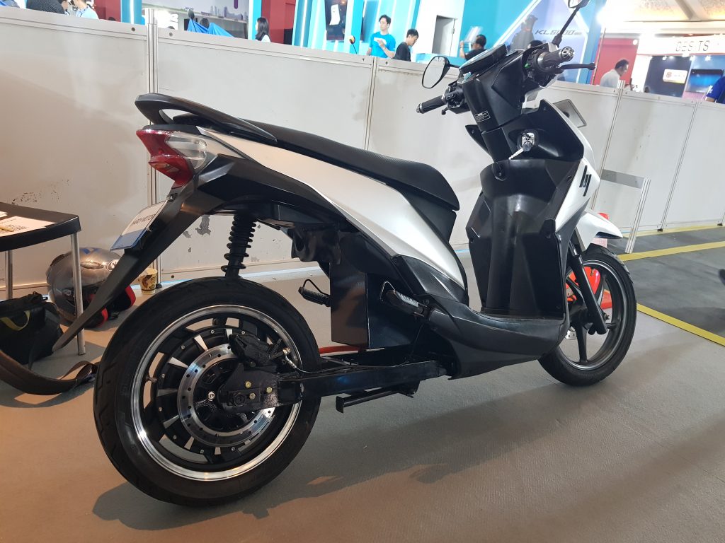 Honda Beat Listrik Bandung, Kolongnya Blong Melompong ...