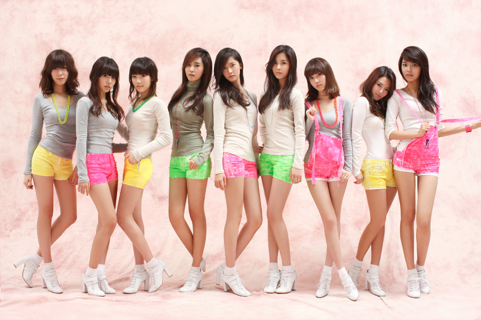 CHERRYBELLE : Plagiat atau Terinspirasi oleh SNSD