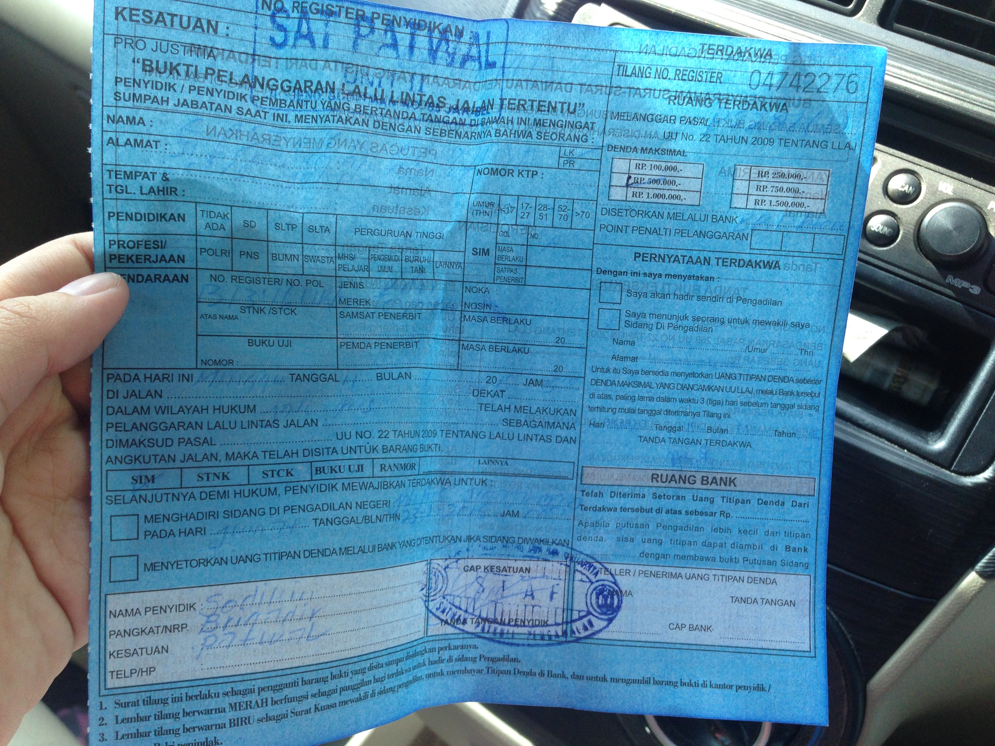 Catatan Gokil Saat Anda Salah Parkir
