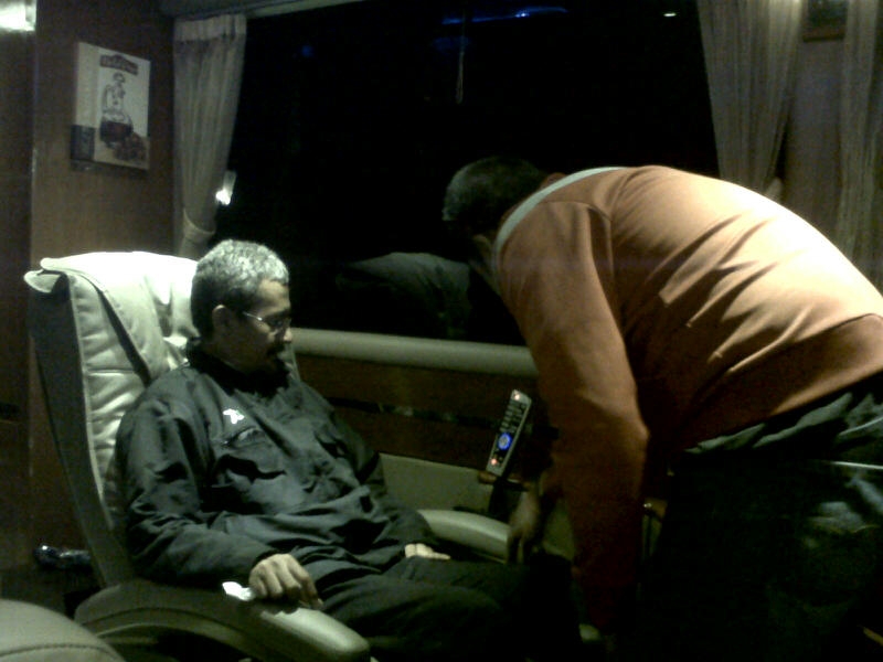 Asyiknya Mudik dengan Bus