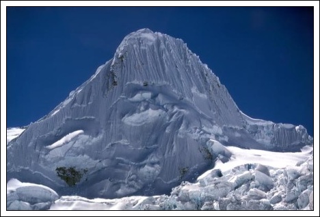 10 Gunung Terindah Di Dunia