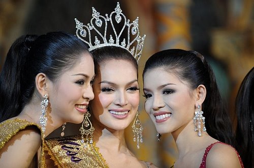 Foto-foto Kontes Waria Tercantik "LadyBoy"