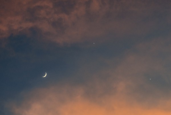 Menakjubkan, Malam ini Titik Terdekat Bumi Dengan Jupiter dan Venus