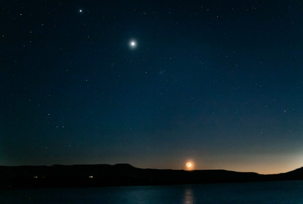 Menakjubkan, Malam ini Titik Terdekat Bumi Dengan Jupiter dan Venus