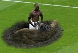 &#91;Pict lengkap&#93; Balotelli GOKIL!