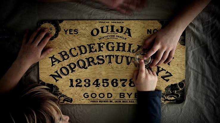 Rahasia di balik Papan Ouija, Benarkah bisa Memanggil Arwah?