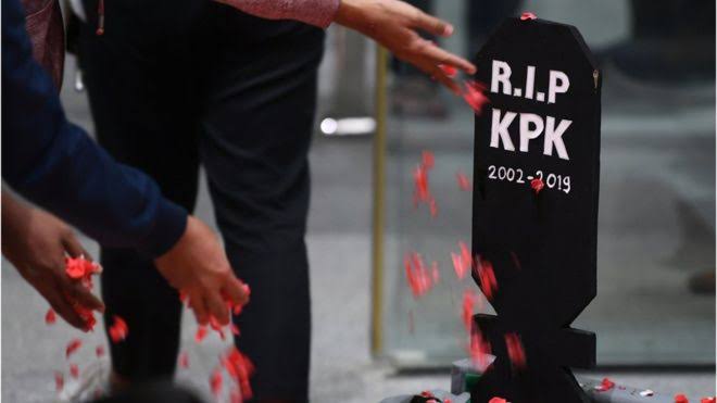 Balada Nasib KPK Hidup Segan Matipun Tidak Mau, Apa Pendapatmu?