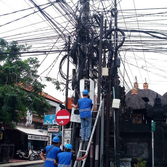 dalam-satu-minggu-kabel-menjuntai-memakan-dua-korban-tanggung-jawab-siapakah-ini