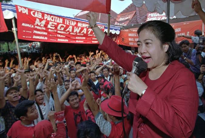Ketika Rocky Gerung Bilang Senyum Megawati Lebih Indah dari Mona Lisa