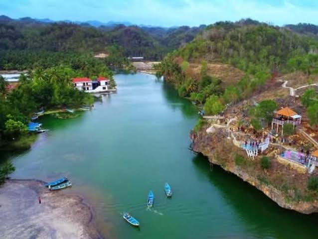 Desa Sendang di Pacitan Surga Bagi Pecinta Wisata Air