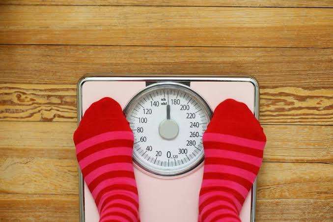 5 Kesalahan yang Sering Dilakukan Saat Menimbang Berat Badan