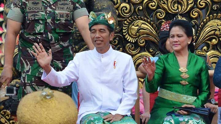 Baliho Ganjar-Mahfud Dicopot Kedatangan Jokowi di Bali, PDIP: Diganggu, Bisa Brutal