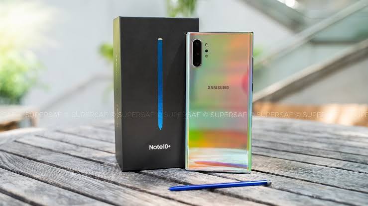 Ini 4 Smartphone Flagship Dengan Triple Camera Terbaik Saat Ini