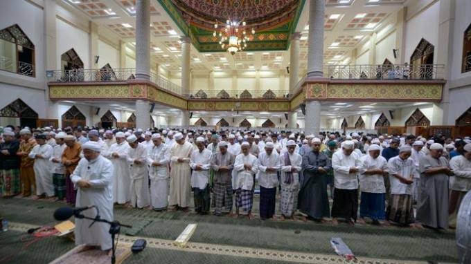 Tarawih Pertama Tetap Khidmat, Meski Di tengah Wabah