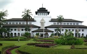 Mengenal lebih dekat Gedung Sate