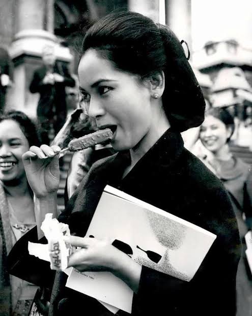 Bentuk Partai di Jepang, Dewi Sukarno Lepas Kewarganegaraan Indonesia