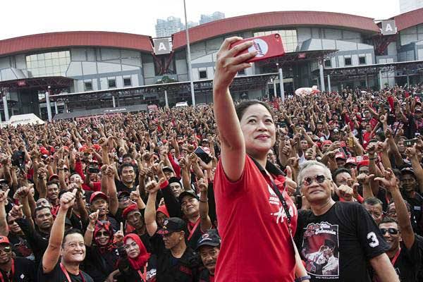 Diadu dengan Ganjar, Pengamat: Bu Mega Ingin Lihat Penerimaan Puan di Luar PDIP