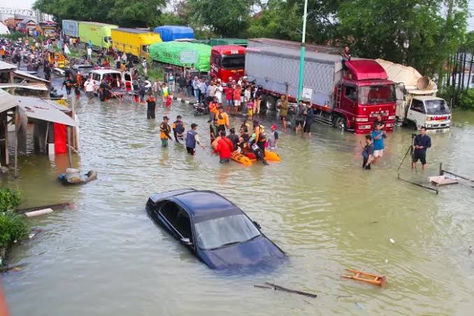 Banjir Kudus Meluas: Darurat Bencana Diterapkan, 1.619 Orang Mengungsi