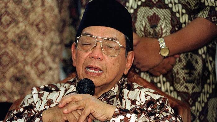 Berbagai Kelebihan/Kekurangan Para Presiden Indonesia