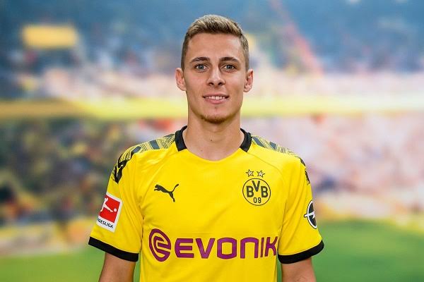Deretan Penyerang Muda Hebat Yang Kini Memperkuat Borussia Dortmund !