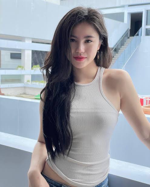 Diduga Cium TikToker Zoe Levana saat Dugem, Nama Gus Zizan Jadi Trending Topic