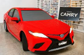 Toyota Camry Ini Terbuat dari 500 ribu Keping Lego